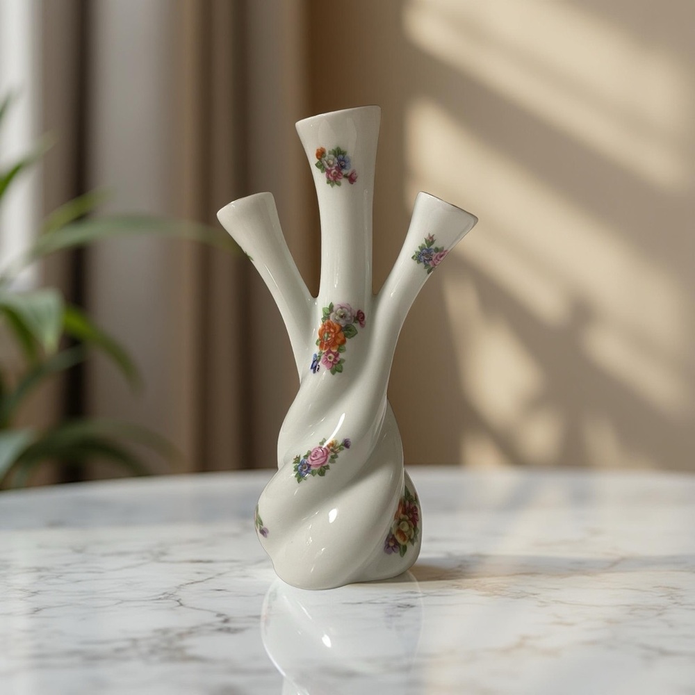 🌸 Vintage Limoges France Three Finger Porcelain Vase 🌸